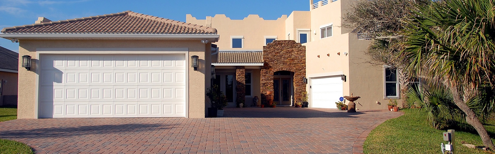 garage door hung cheong